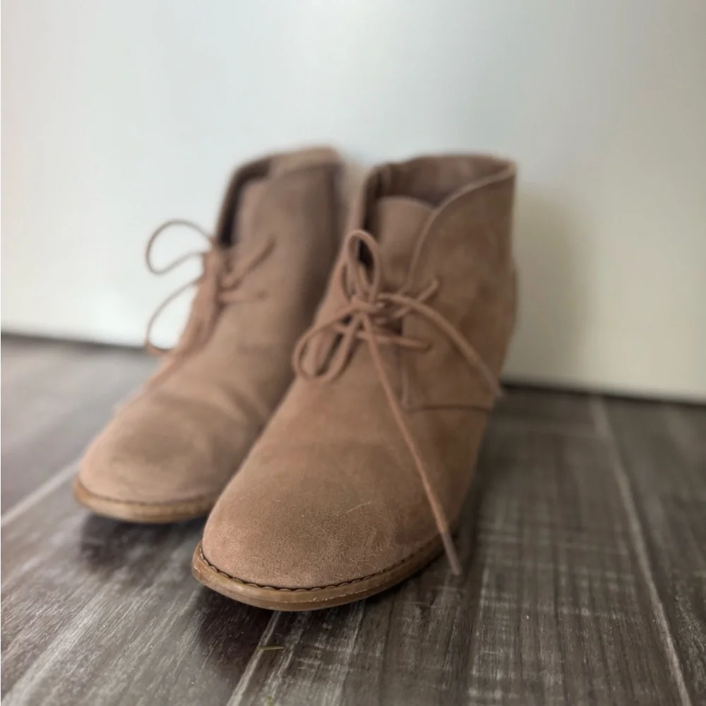 Universal Thread Tan Vegan Suede Ankle Wedge Boots - Picture 4 of 8